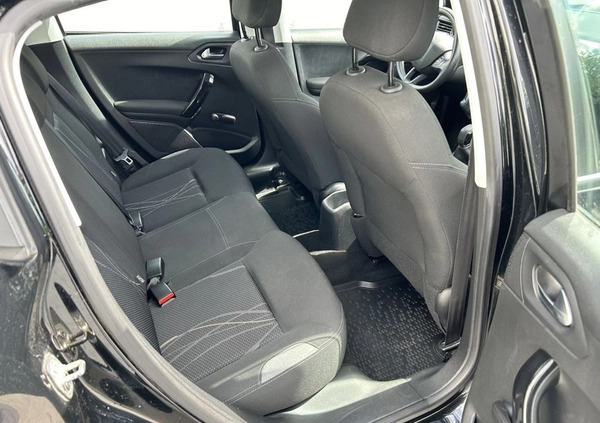 Peugeot 208 cena 23900 przebieg: 82794, rok produkcji 2012 z Warszawa małe 92
